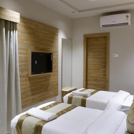 Hotel Amber Paramount Bombaim Exterior foto